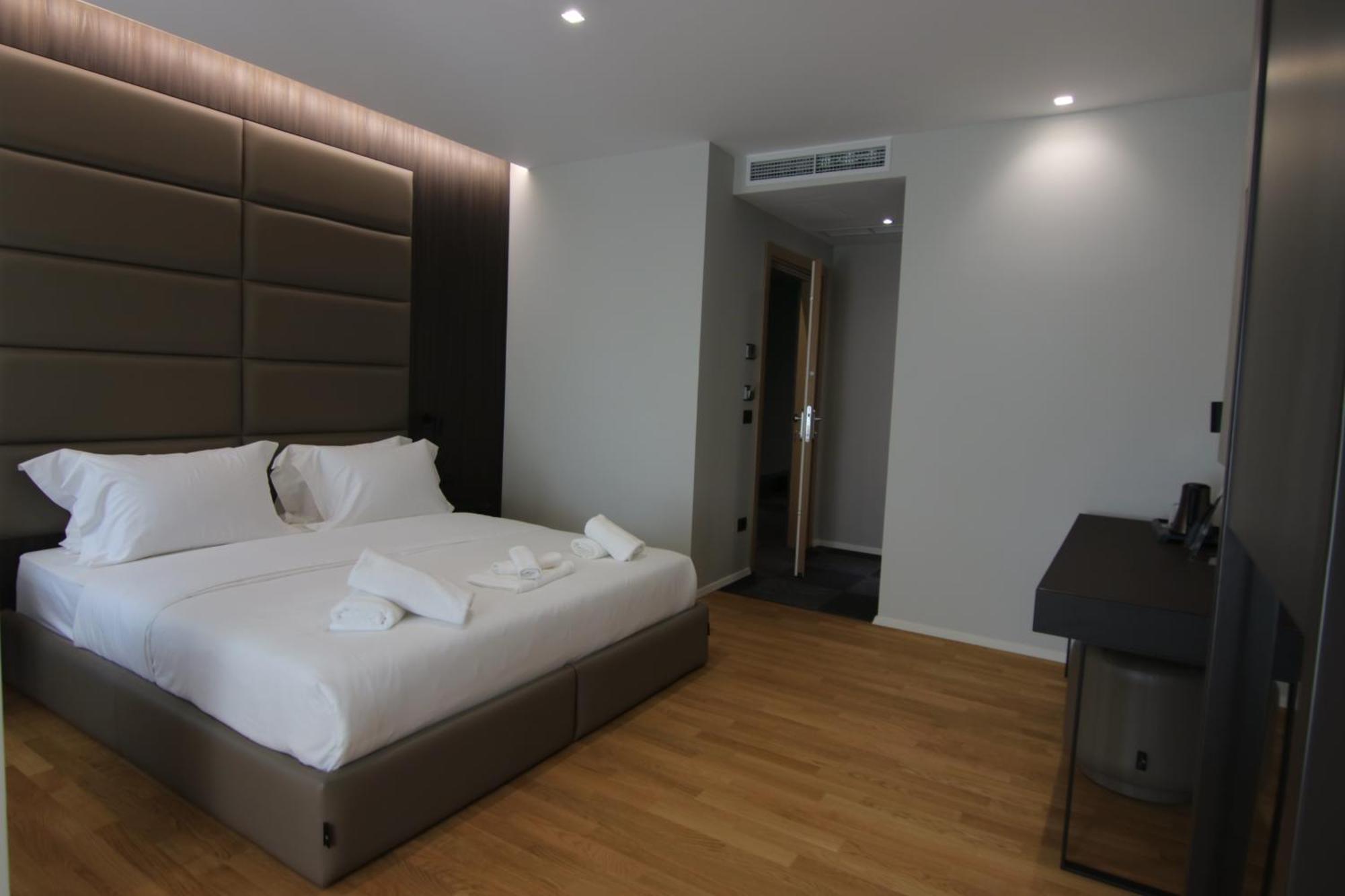 Boutique Adelar Hotel *